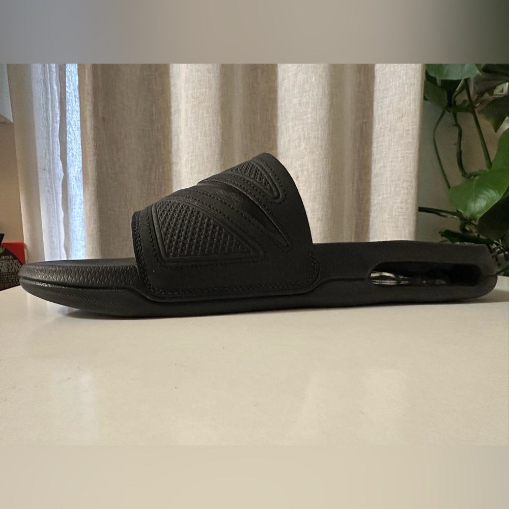 Nike Air Max Cirro Slippers In Color Black US Men Size 10 - Picture 7 of 11